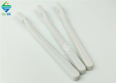 竹生分解物素材環境にやさしい歯ブラシ白い色の歯ブラシ使い捨て歯ブラシ